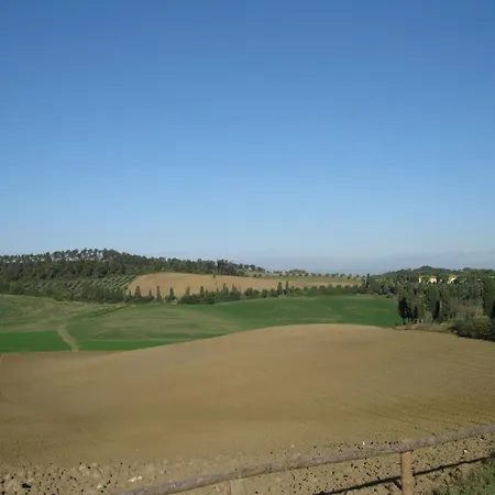 Dom wakacyjny In With Pool *