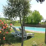 Дом отдыха In With Pool Guasticce