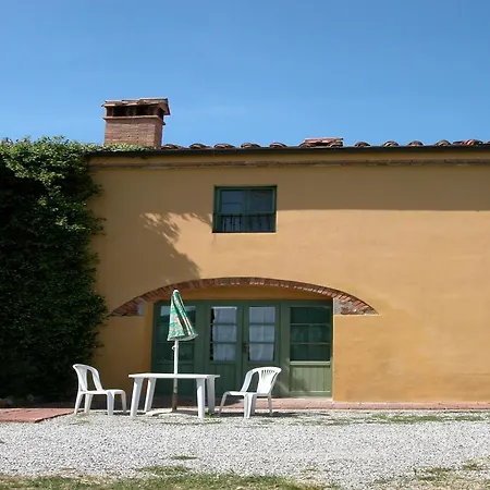 In With Pool * Guasticce