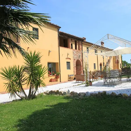 Casa vacanze In With Pool Guasticce