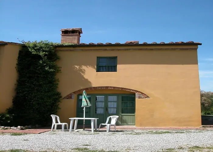 In With Pool * Guasticce